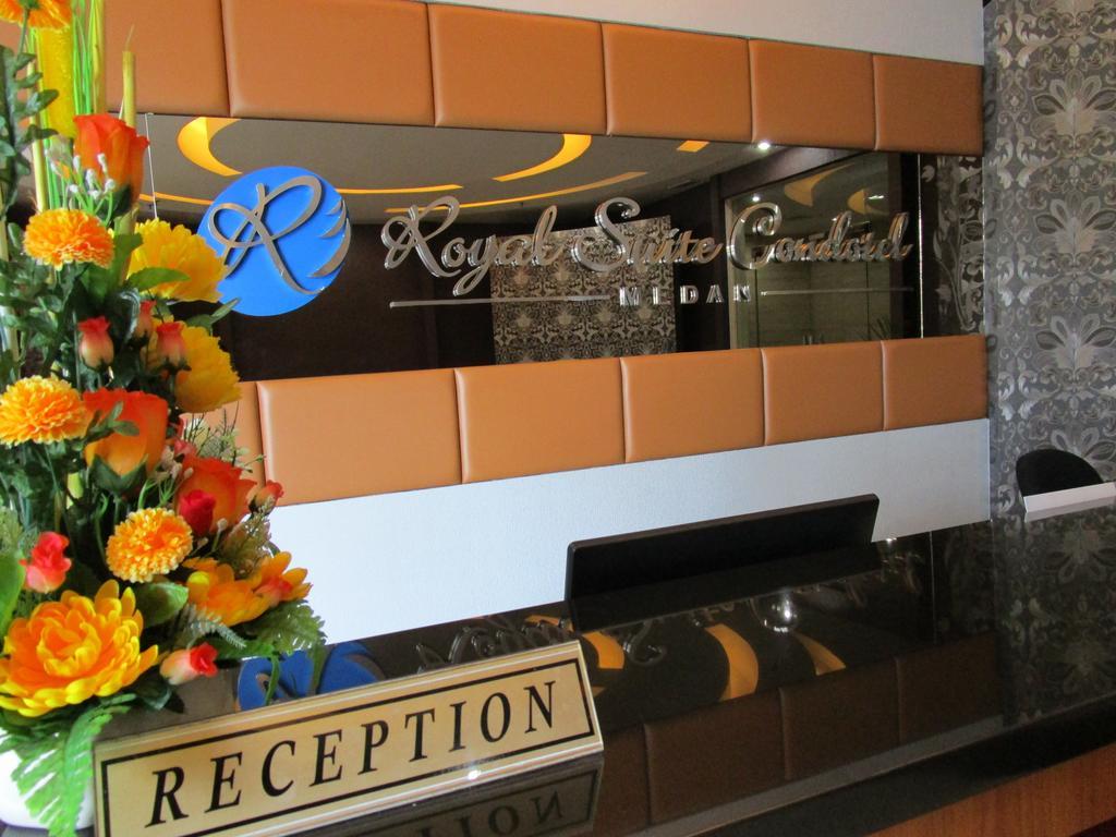 Royal Suite Condotel Medan Exterior photo