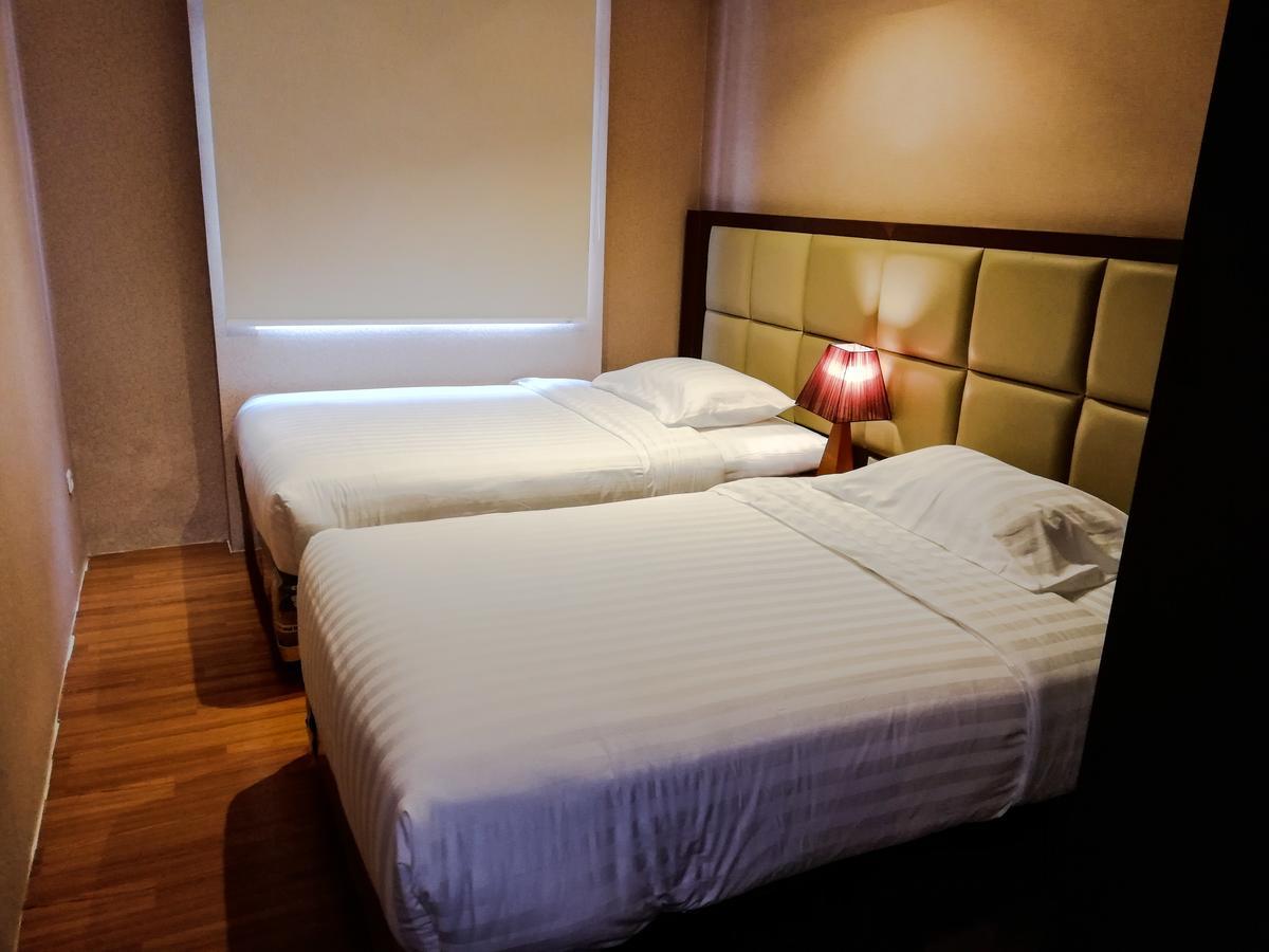 Royal Suite Condotel Medan Exterior photo