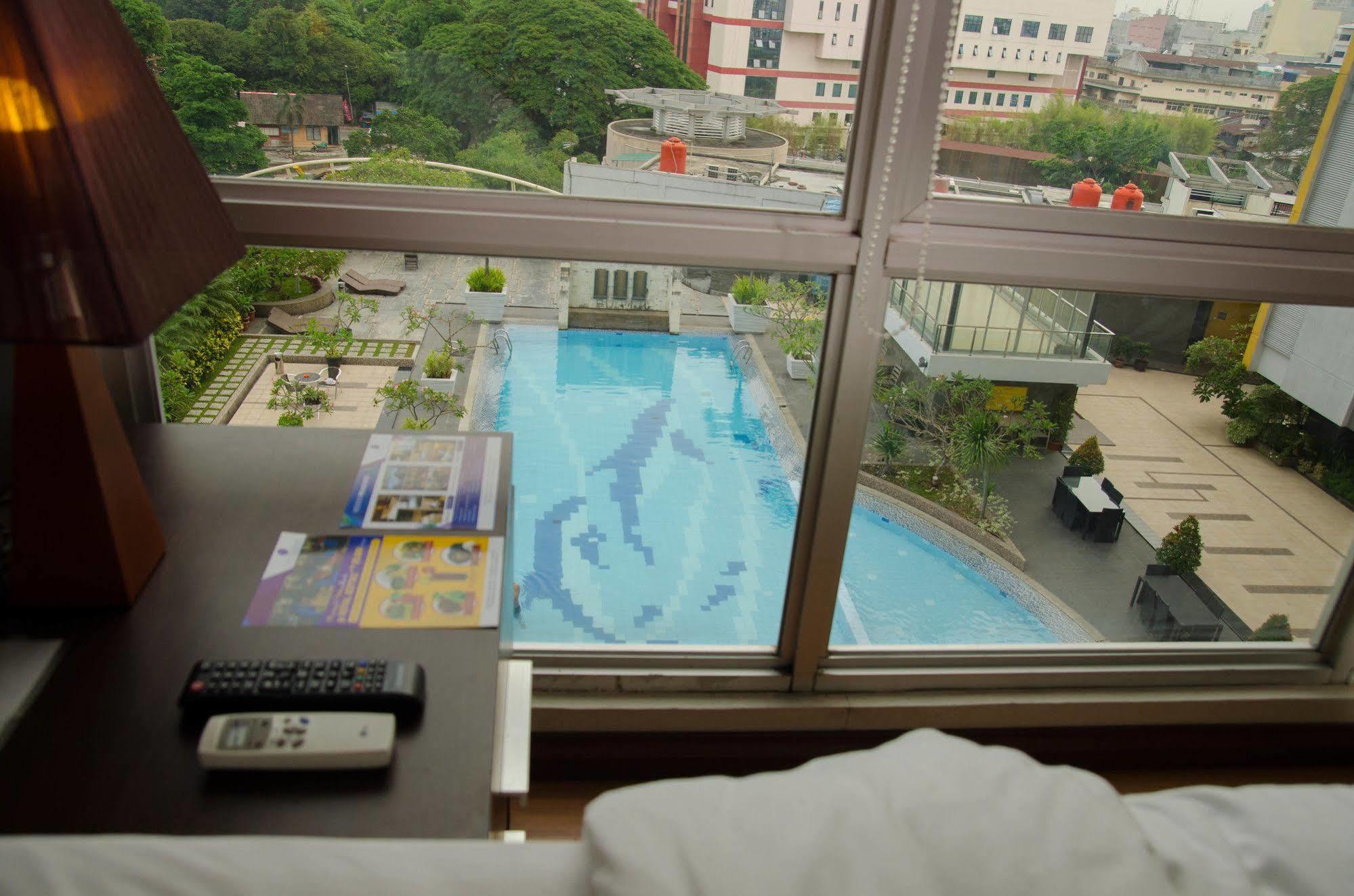 Royal Suite Condotel Medan Exterior photo