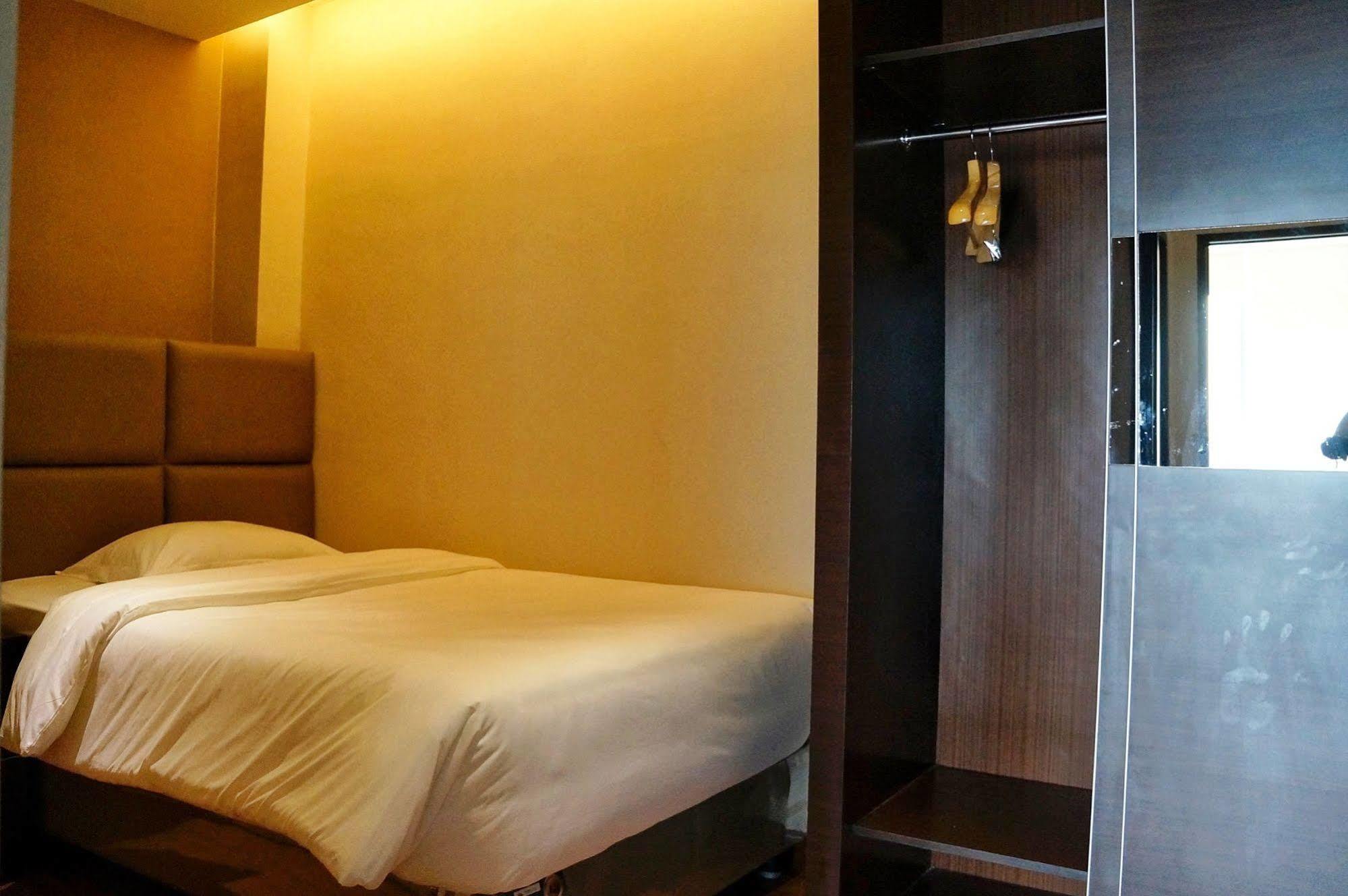 Royal Suite Condotel Medan Exterior photo